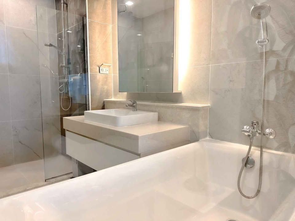 Astra Condo - Image 12