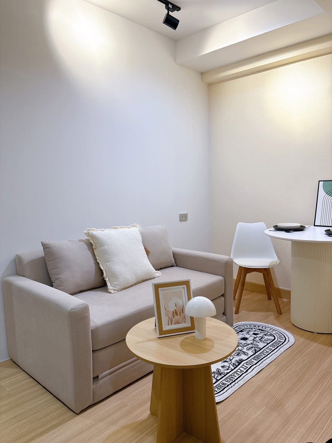 uploads/224782b1-cf00-4933-b11b-a670474fdf77/f5c7fb7a-7407-4966-9db6-7b143e60d024