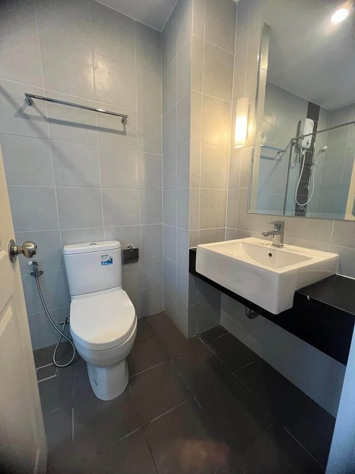 1 卧室 公寓 出租 在  - Image 4