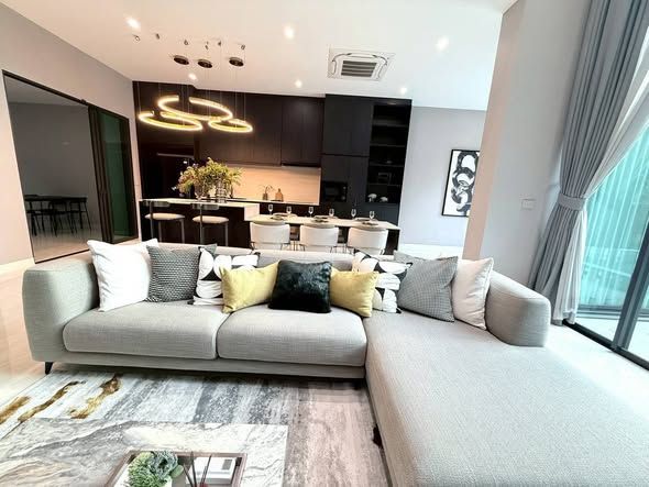 5 卧室 独立房屋 出租 在  - Image 2