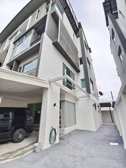 บี สแควร์ พระราม 9-เหม่งจ๋าย - Image 9