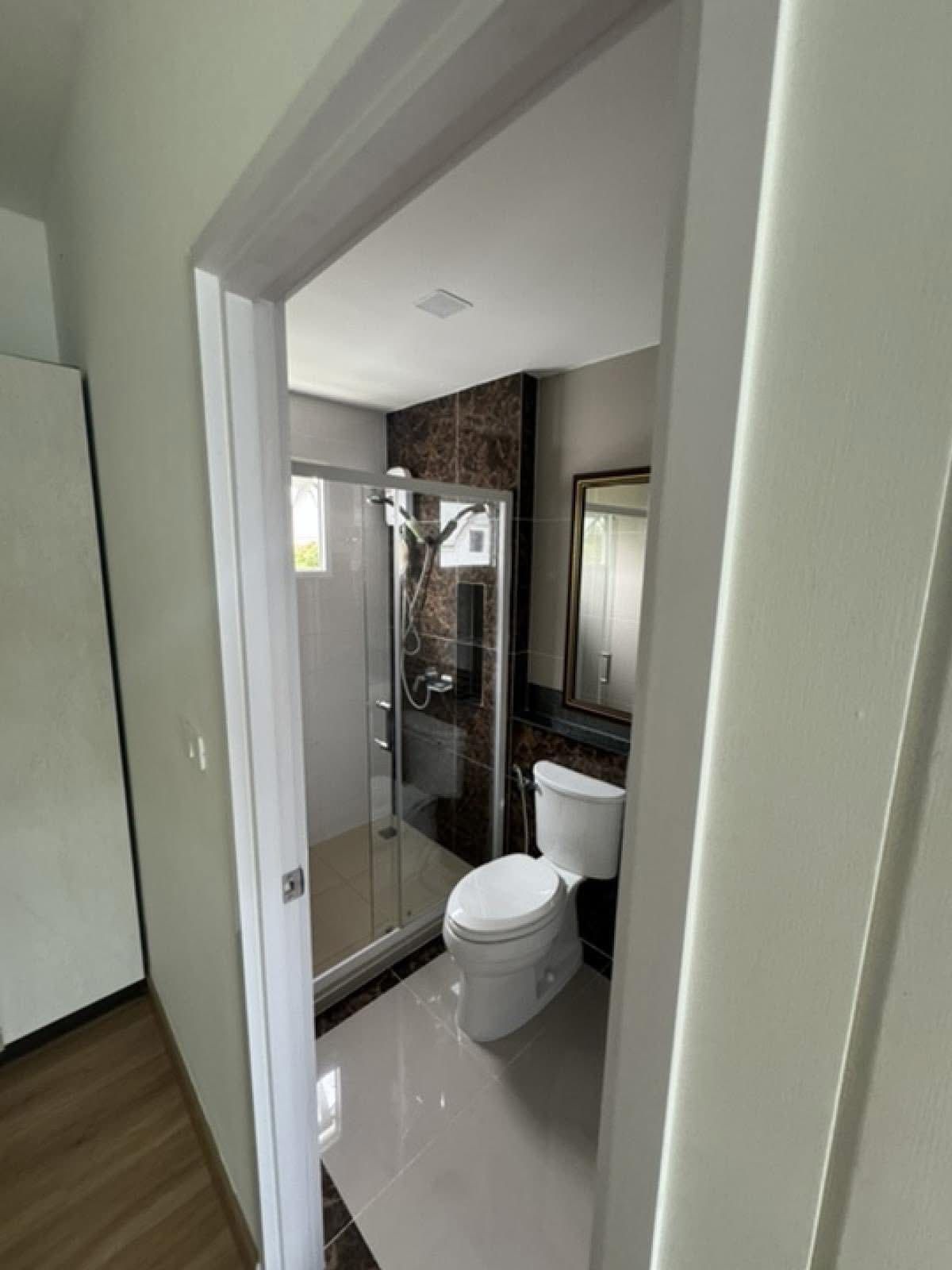 4 ห้องนอน บ้านเดี่ยว สำหรับเช่า ใน ประชาธิปัตย์, ธัญบุรี, ปทุมธานี - Image 3