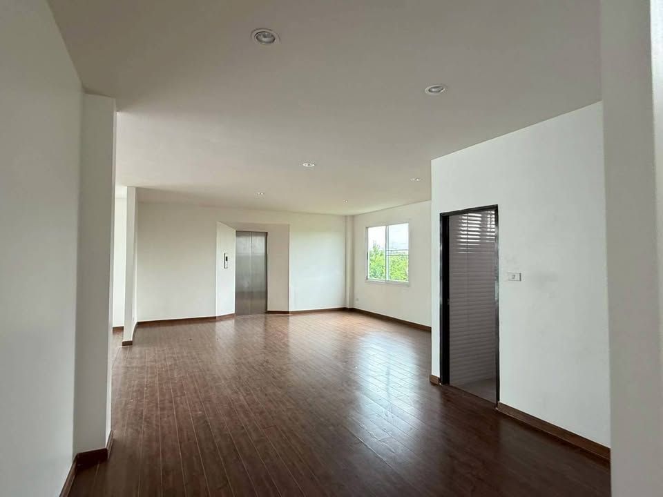 1 卧室 联排别墅 出租 在  - Image 7