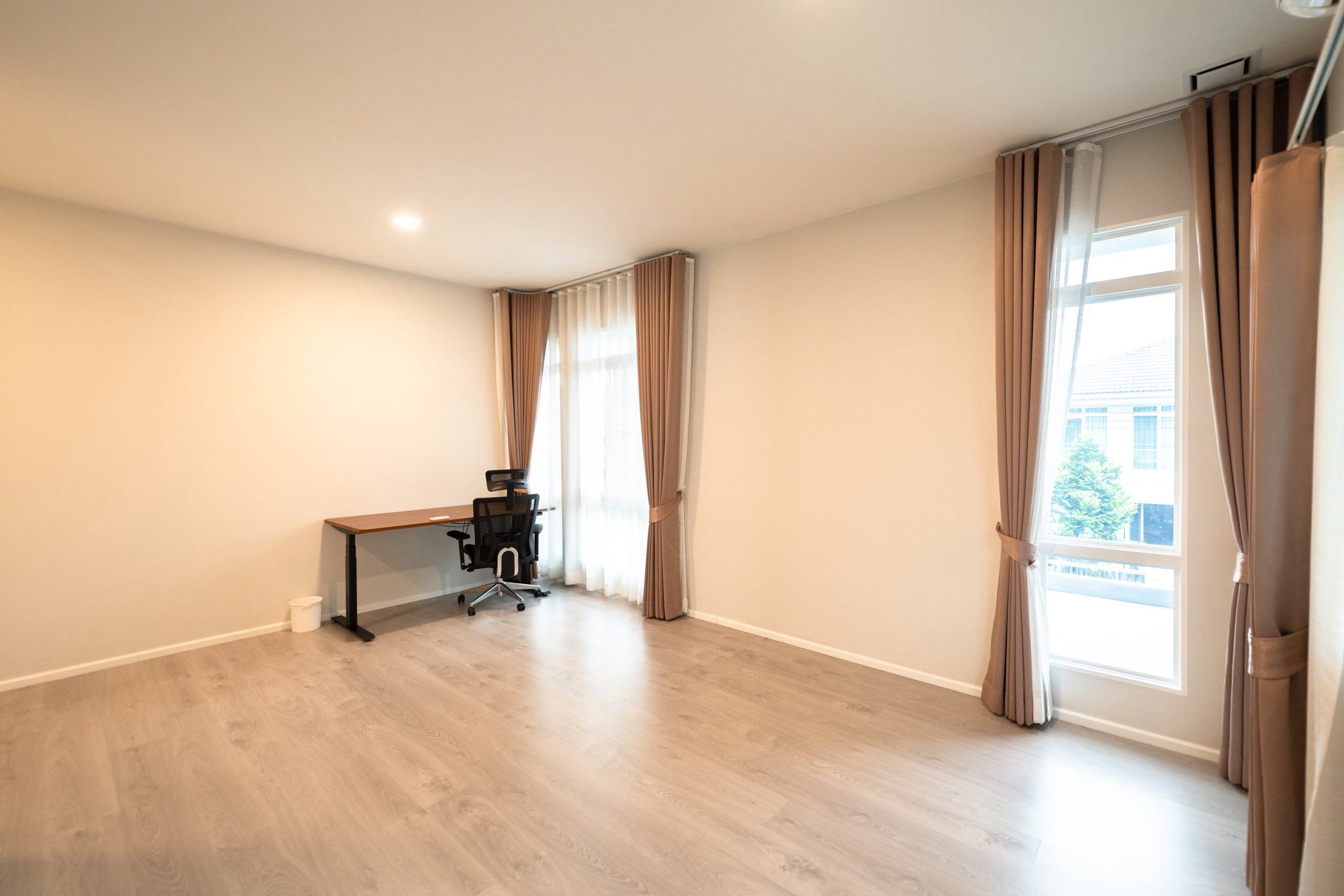 4 卧室 独立房屋 出售 在  - Image 12