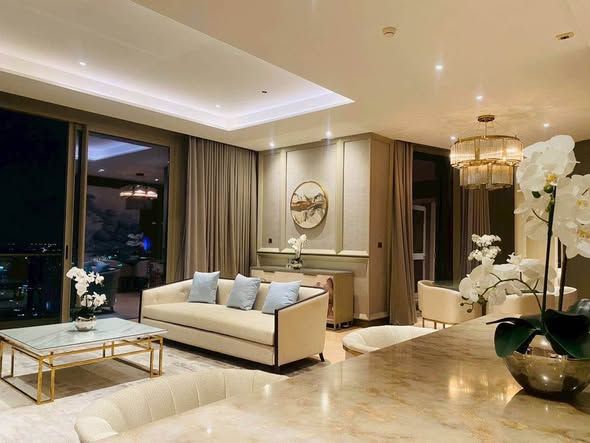 uploads/224782b1-cf00-4933-b11b-a670474fdf77/fee7fb83-eee6-4732-ae56-52c6aa48f448