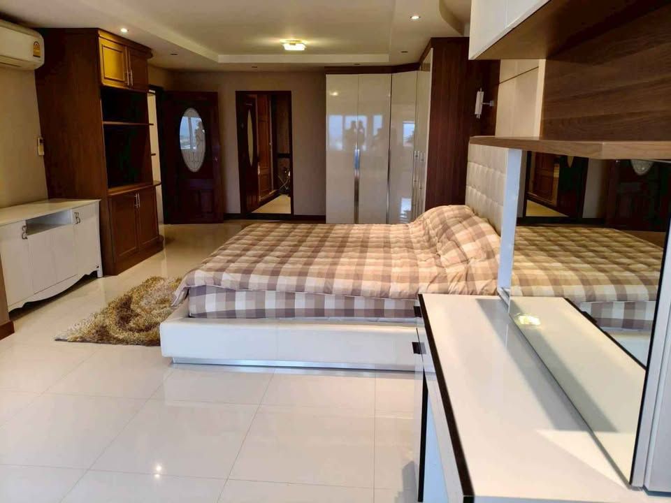 Hillside 4 Condotel - Image 5