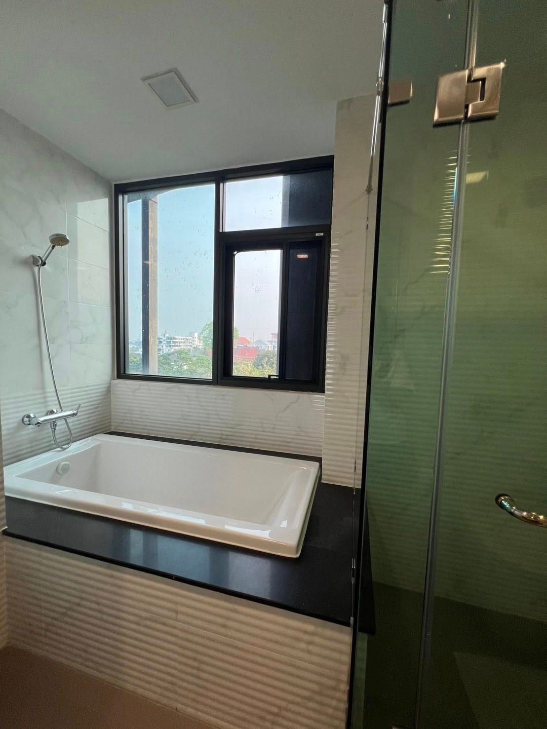 สไตล์ลิสท์ คอนโด - Image 14