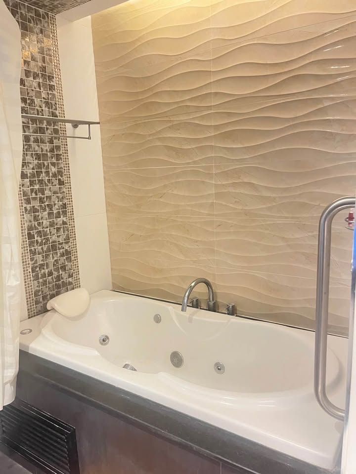 uploads/304ba21c-6952-4b83-8c84-72df86056d1b/858ca3e1-3c08-4d26-9b39-cae1683fa5ea