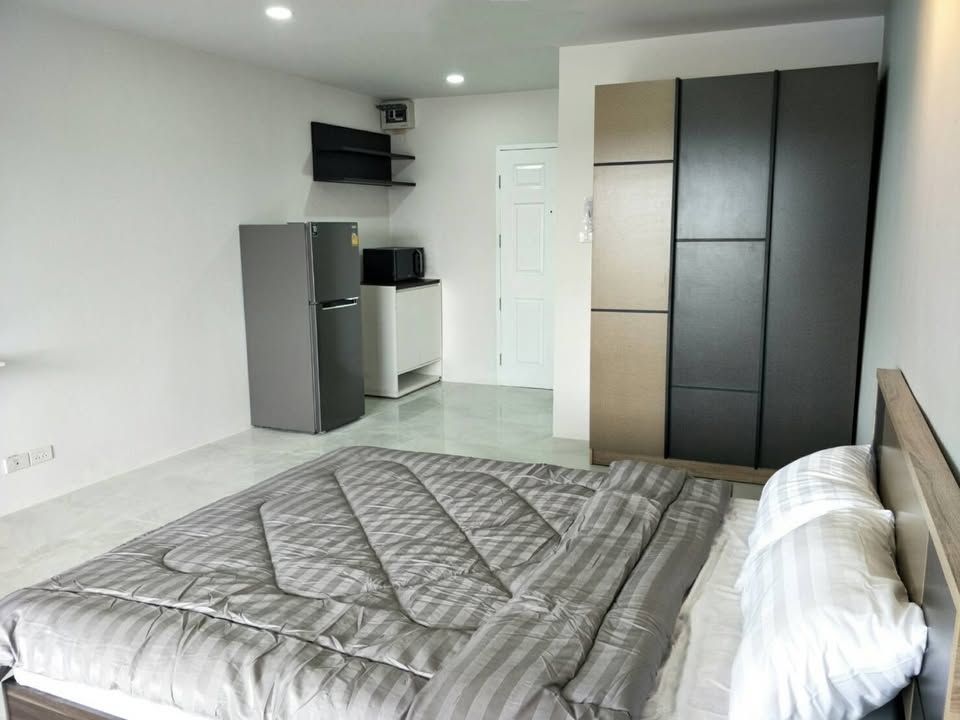 ซีรีโน แอร์พอร์ต คอนโดมิเนียม - Image 1