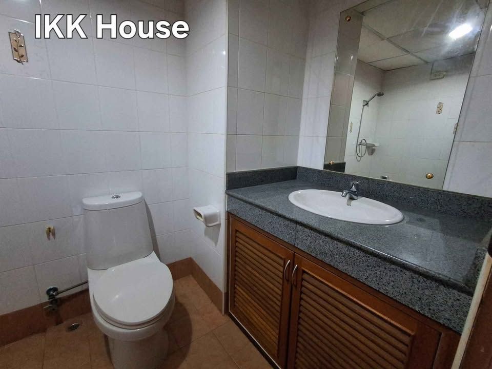 Hillside 7 - Image 9