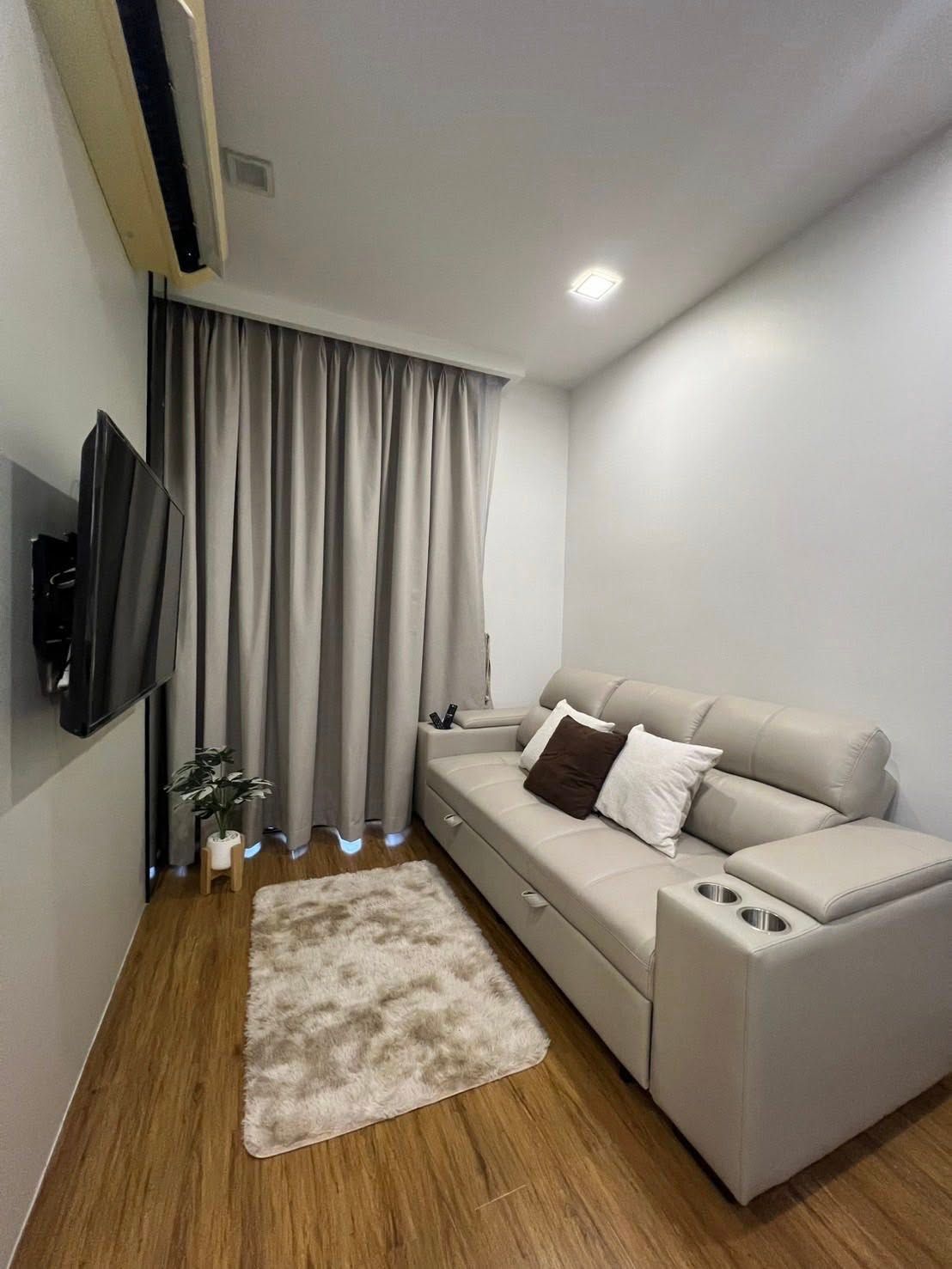 สไตล์ลิสท์ คอนโด - Image 1