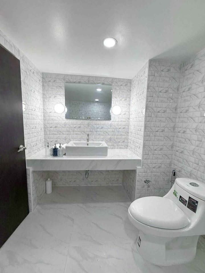 ซีรีโน แอร์พอร์ต คอนโดมิเนียม - Image 18