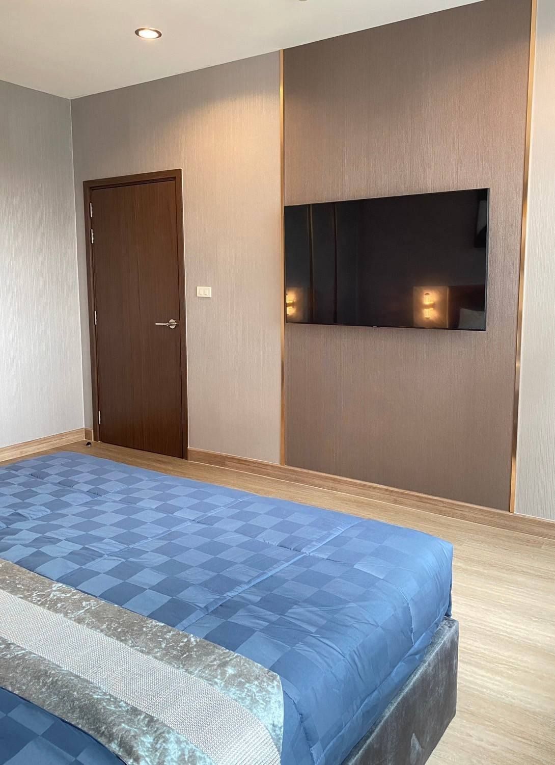 Touch Hill Elegant - Image 10