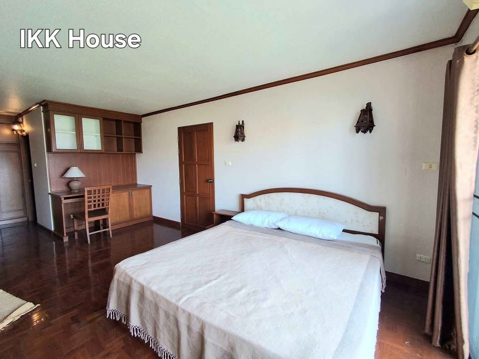 Hillside 7 - Image 8