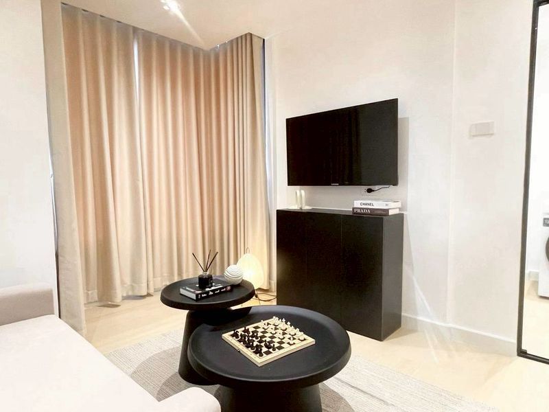 อิมเพรสทาวน์ คอนโดมิเนียม - Image 1