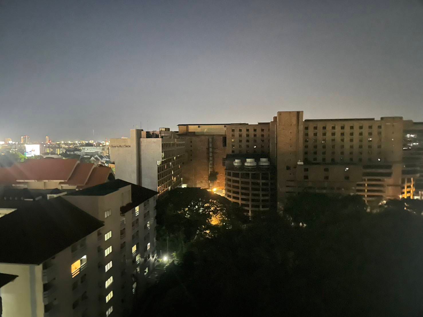 Srithana Condominium 2 - Image 2