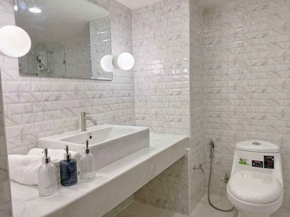 ซีรีโน แอร์พอร์ต คอนโดมิเนียม - Image 17