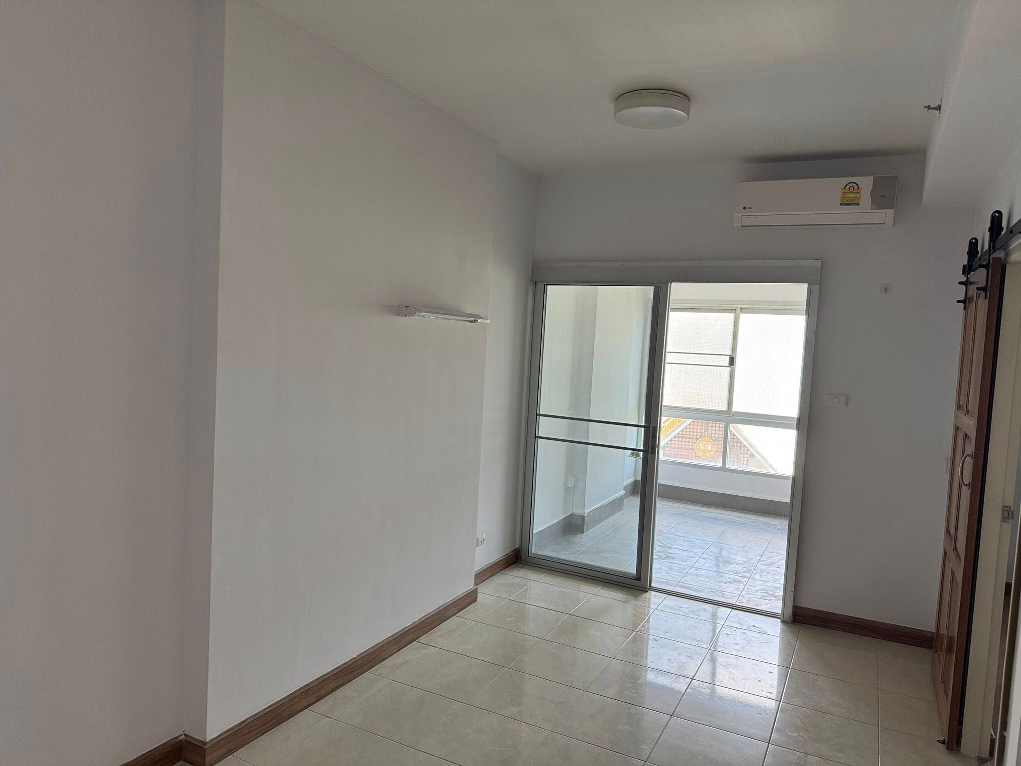 1 卧室 公寓 出售 在  - Image 1