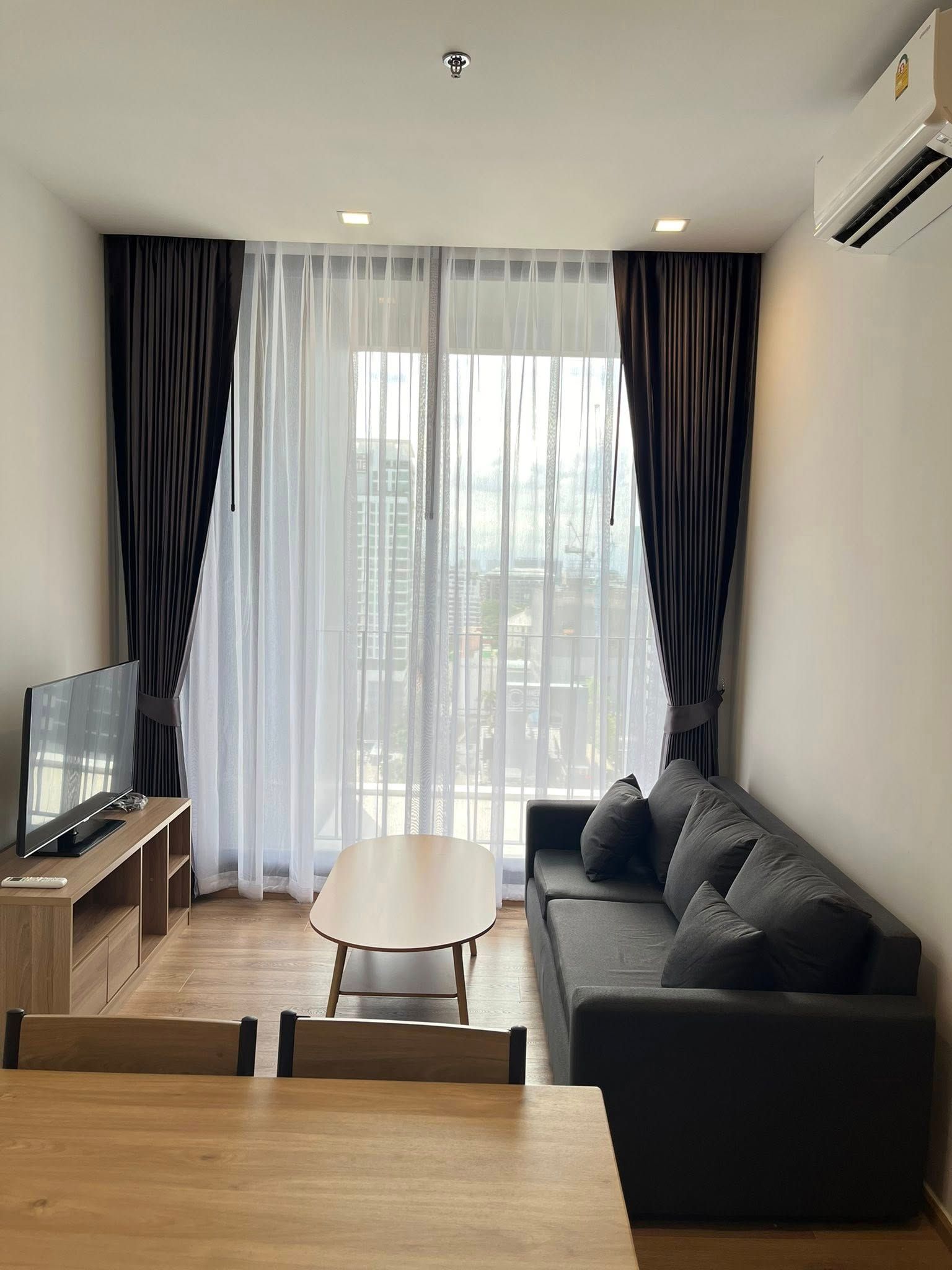 Noble Around Ari - Image 1