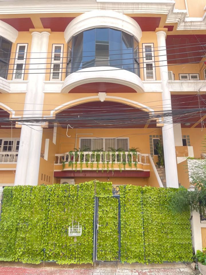 uploads/3efcf3ff-14c0-49cd-a97d-c18a86e0c28f/009a7044-0c6e-4930-8981-c76adfbaf771