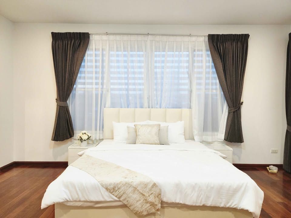 6 卧室 独立房屋 出租 在  - Image 6