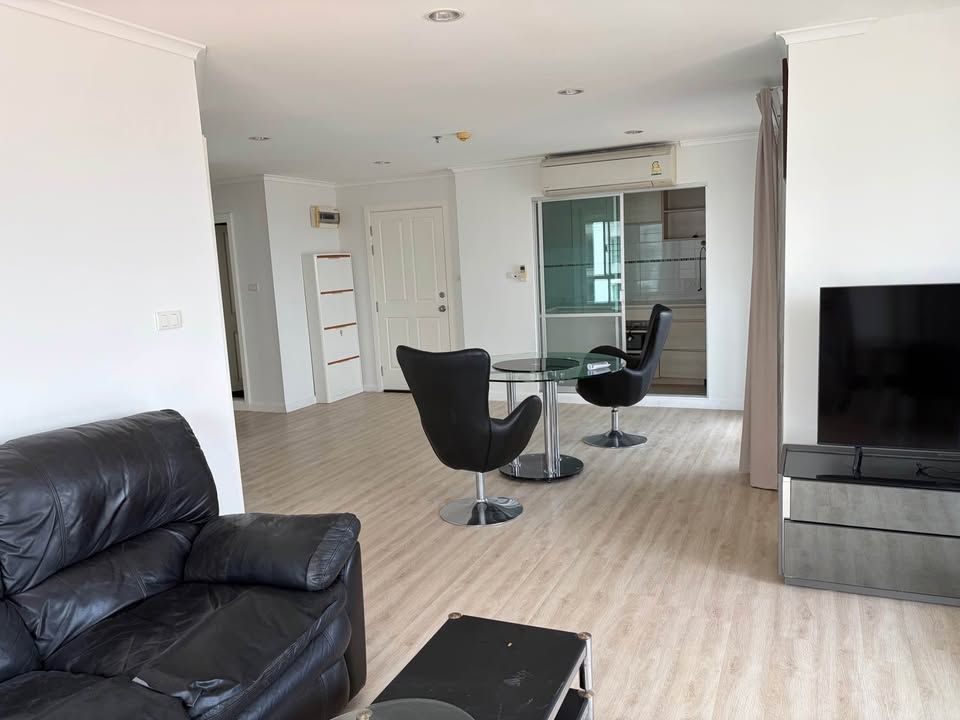 Lumpini Park Riverside Rama 3 - Image 2