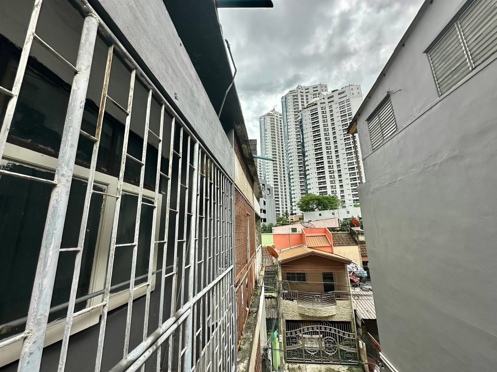 4 卧室 联排别墅 出租 在  - Image 14