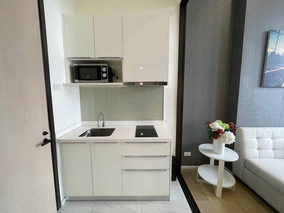 Chewathai Residence Asoke - Image 8