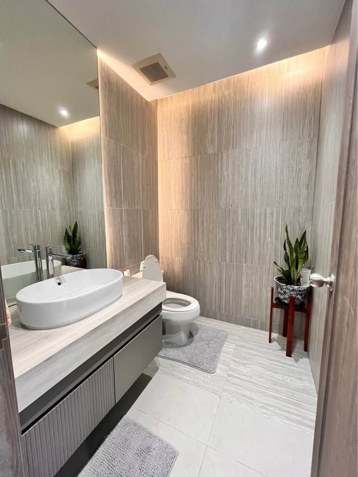 The Emporio Place - Image 12