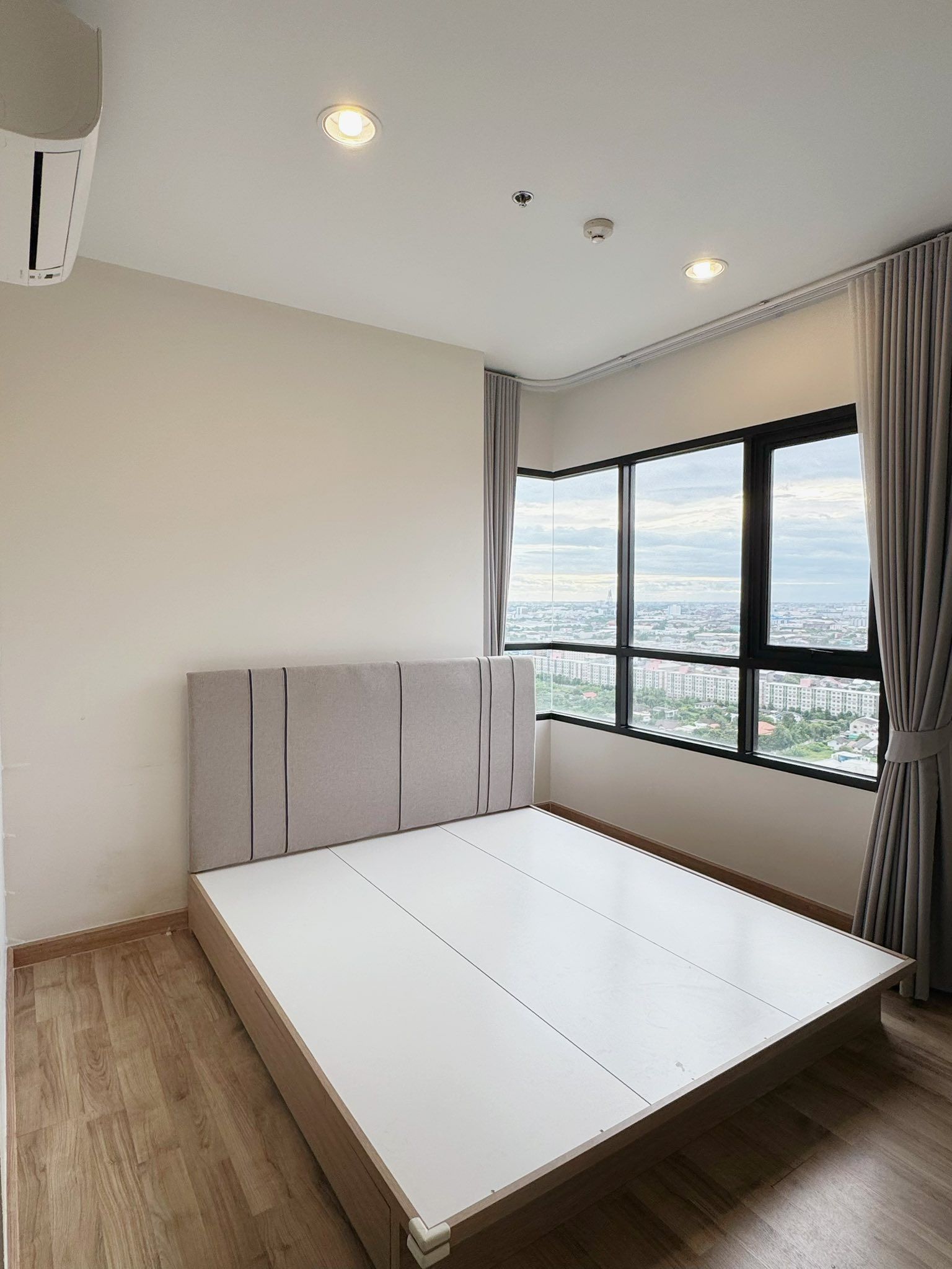 1 Bedroom Condo For Sale in Samrong Nuea, Mueang Samut Prakan, Samut Prakan - Image 4
