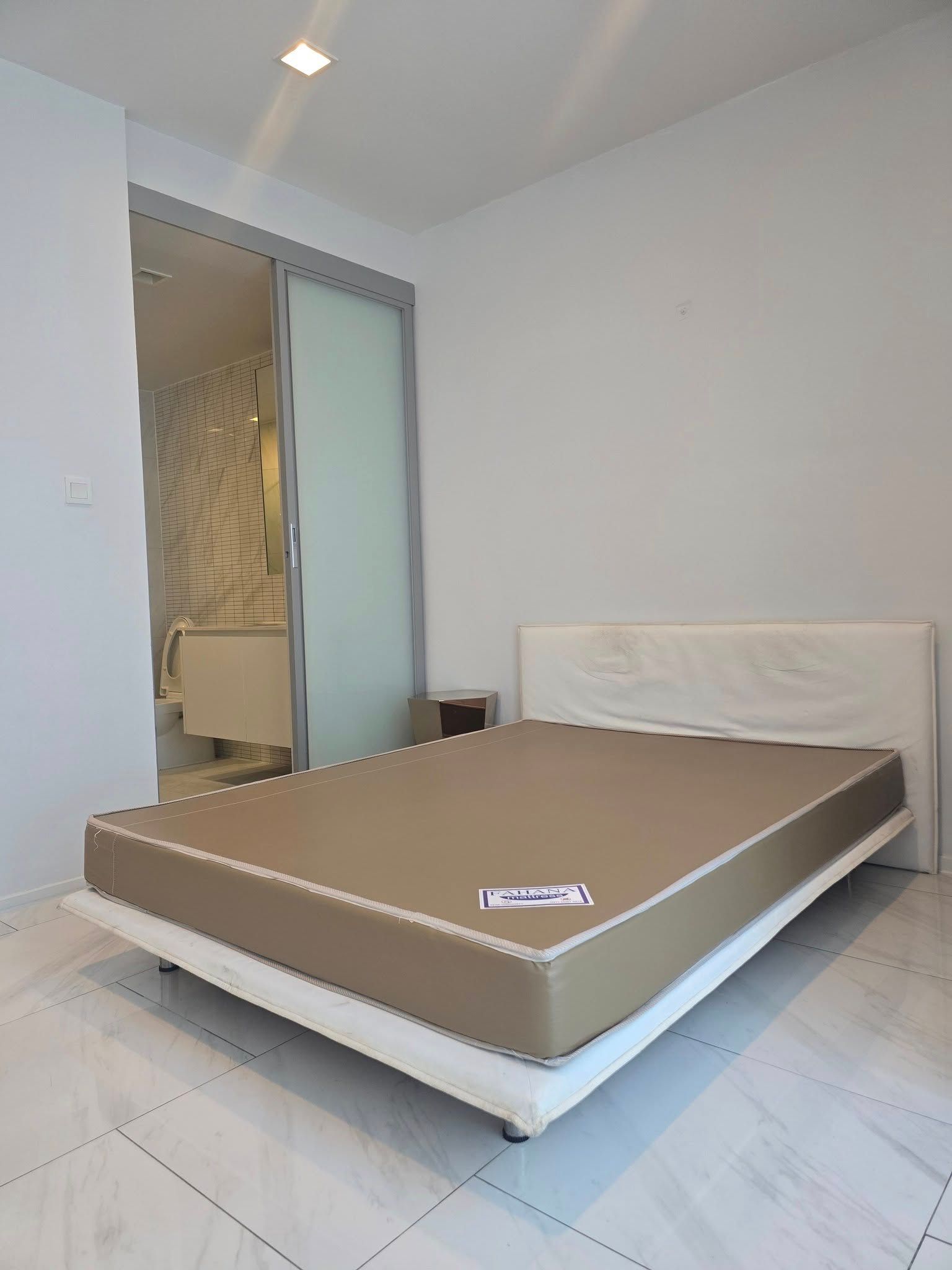 Hyde Sukhumvit 11 - Image 1