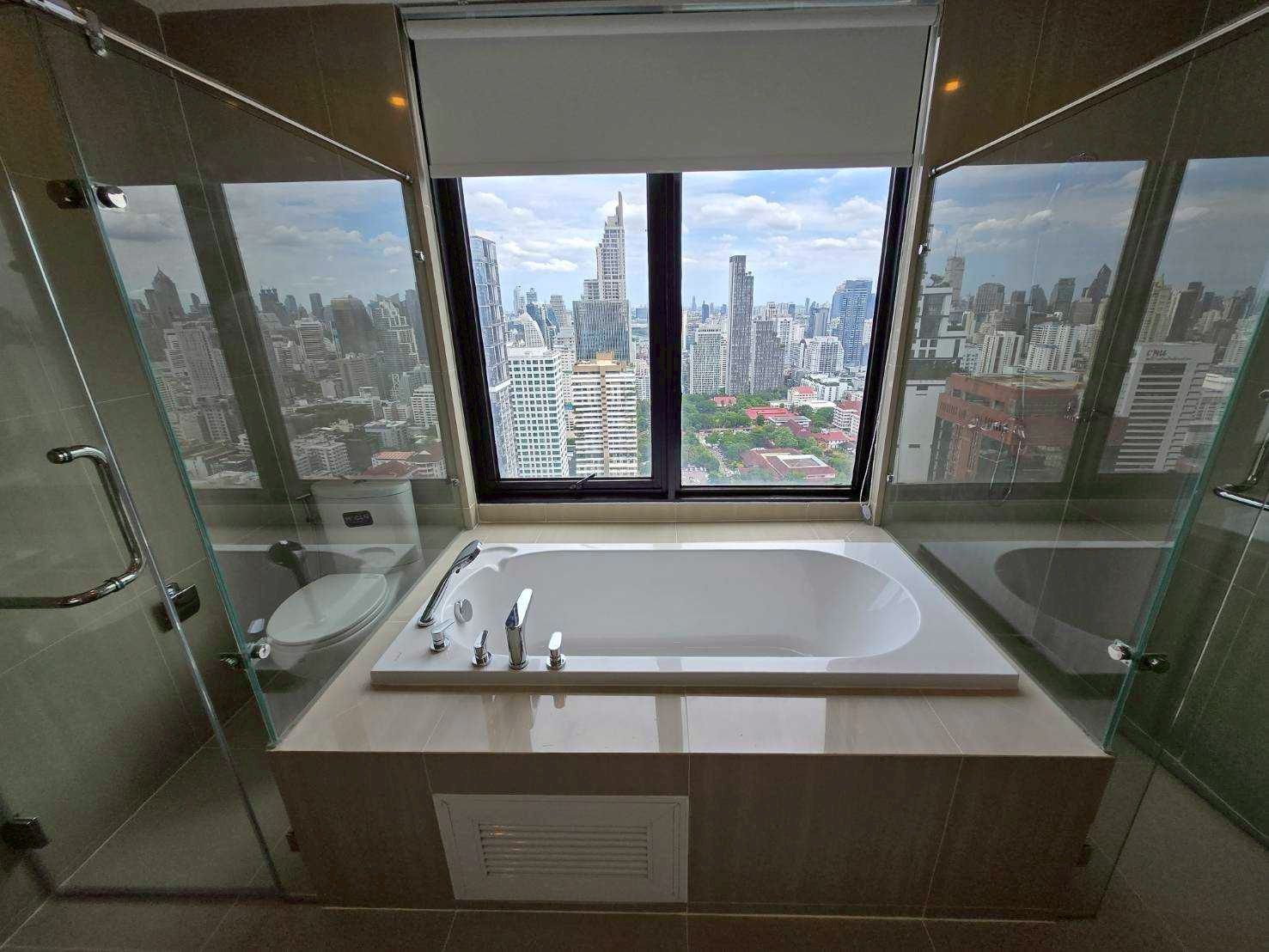 Villa Asoke Condominium - Image 10