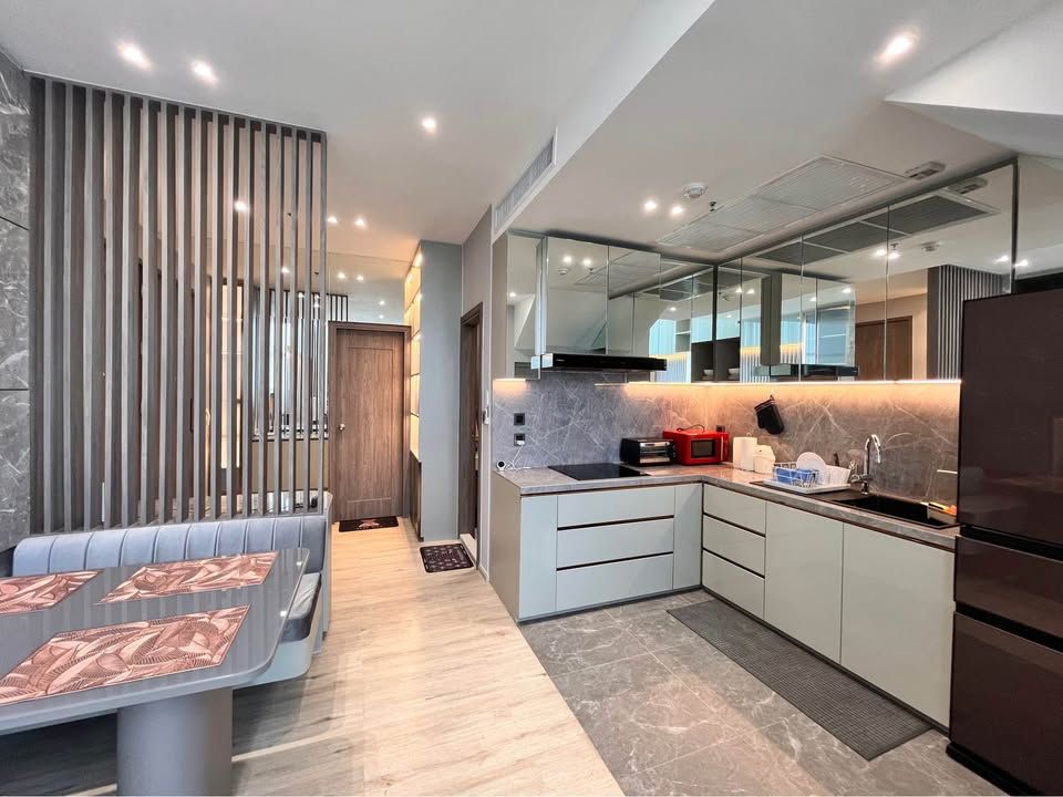 The Emporio Place - Image 4