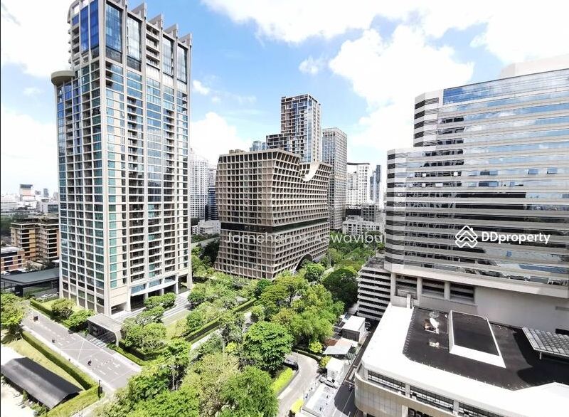 MUNIQ Langsuan - Image 9