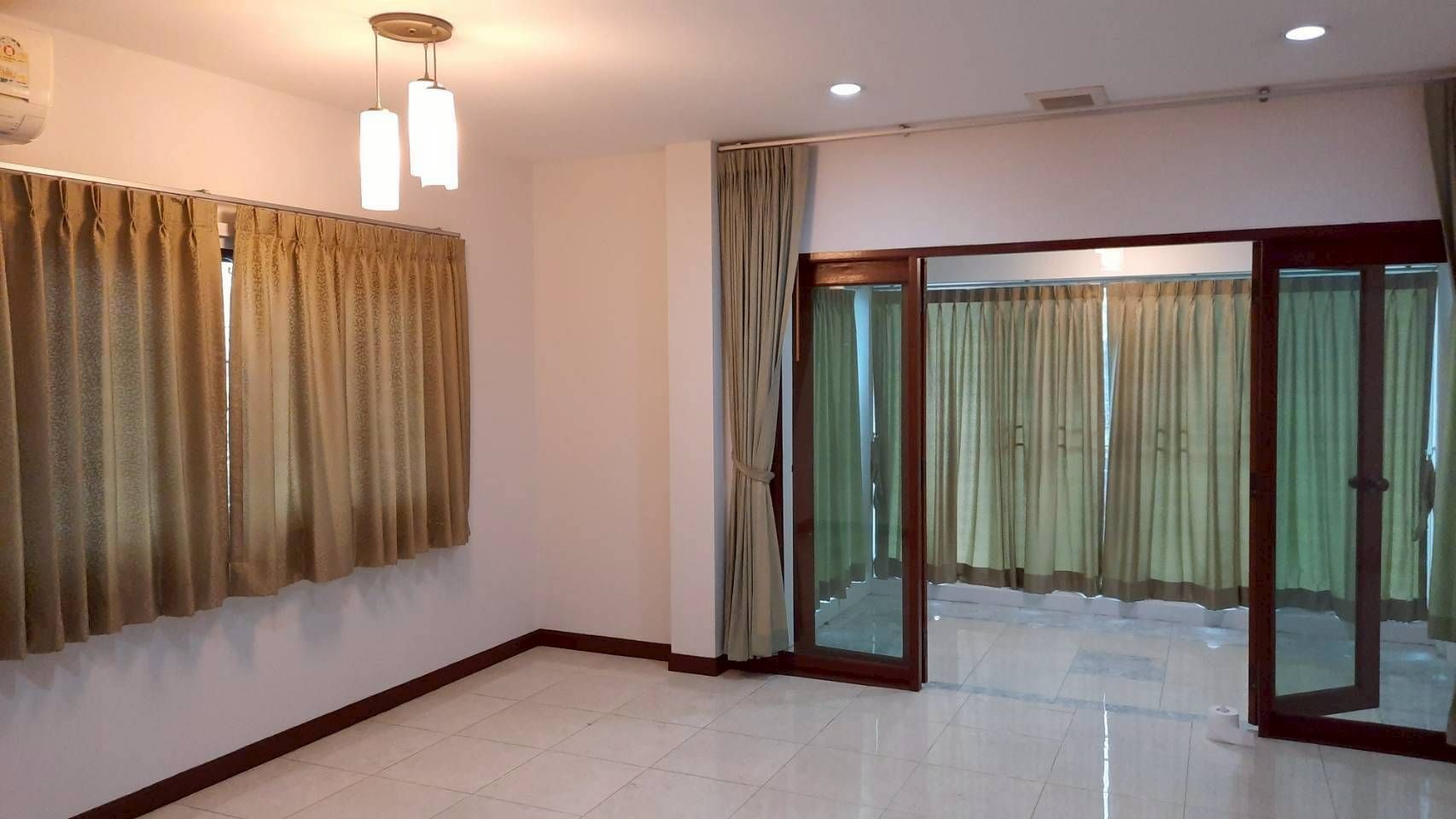 3 Bedroom House For Sale in Suan Luang, Suan Luang, Bangkok - Image 4