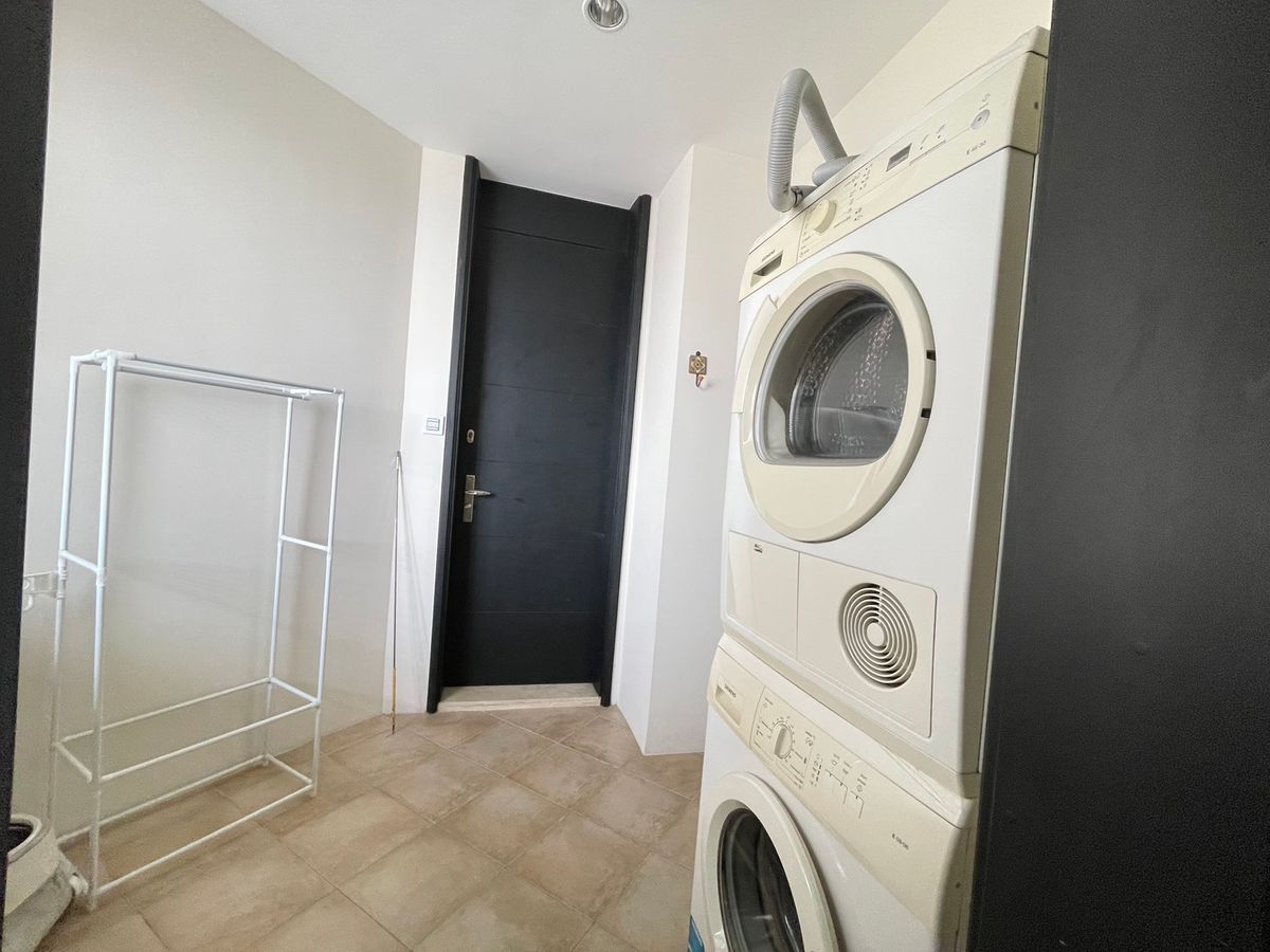 3 卧室 公寓 出租 在  - Image 10