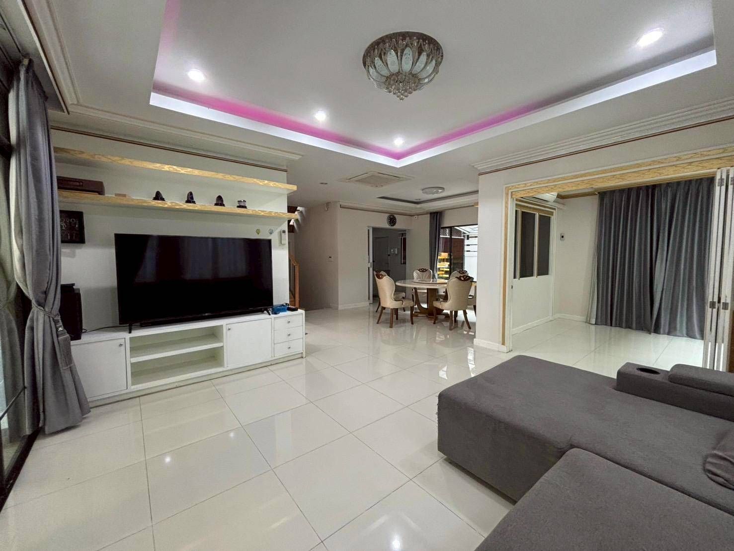 4 卧室 独立房屋 出租 在  - Image 3