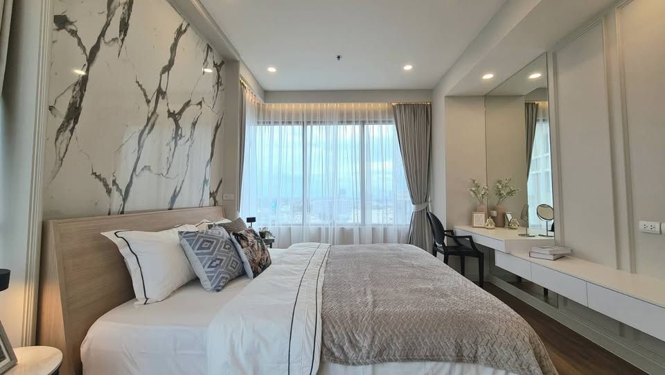 The Emporio Place - Image 7