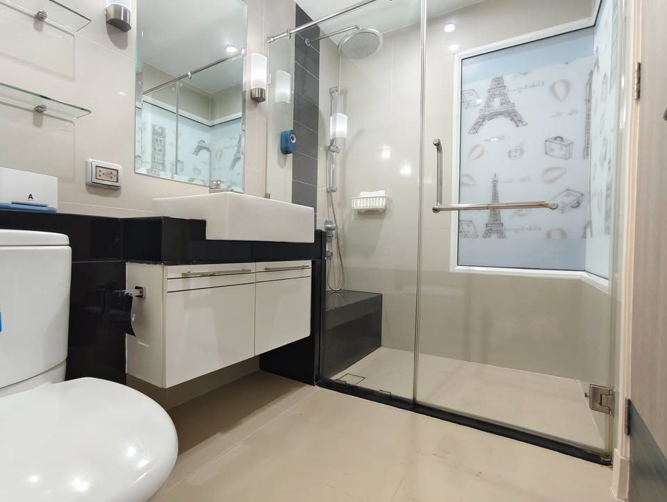 1 卧室 公寓 出租 在  - Image 5