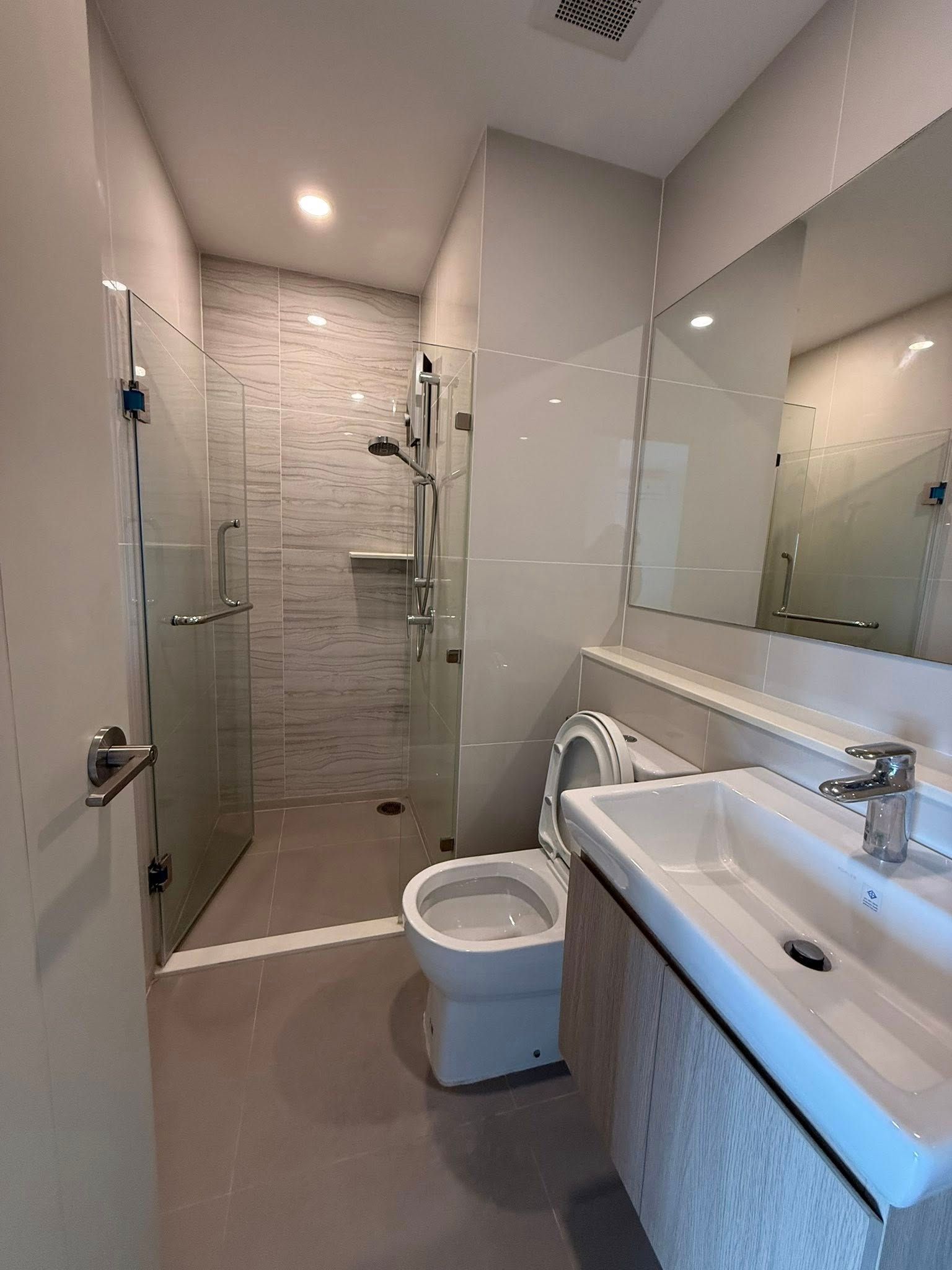 Life Rama 4 - Asoke - Image 9