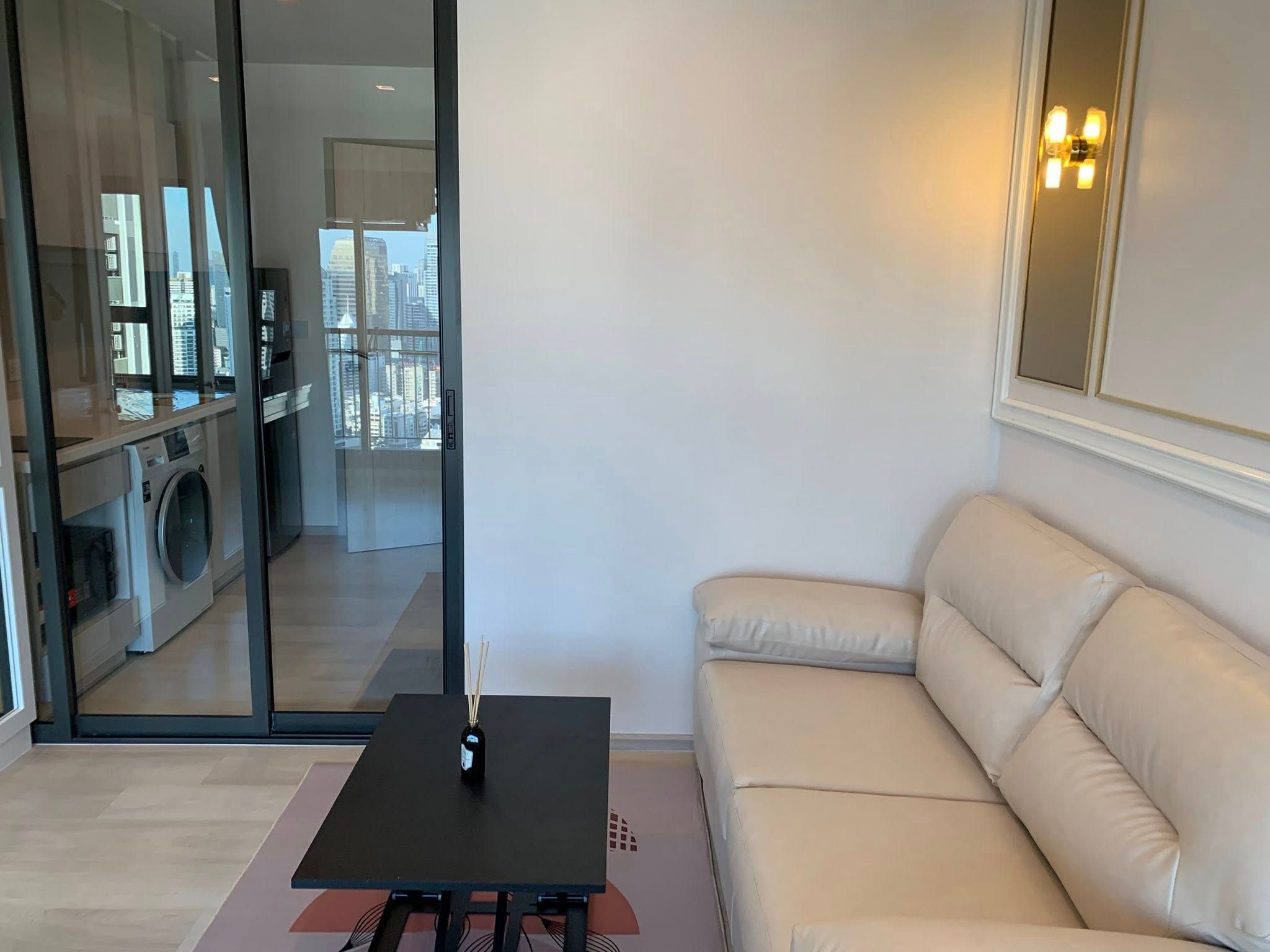 ไลฟ์ วัน ไวร์เลส - Image 3