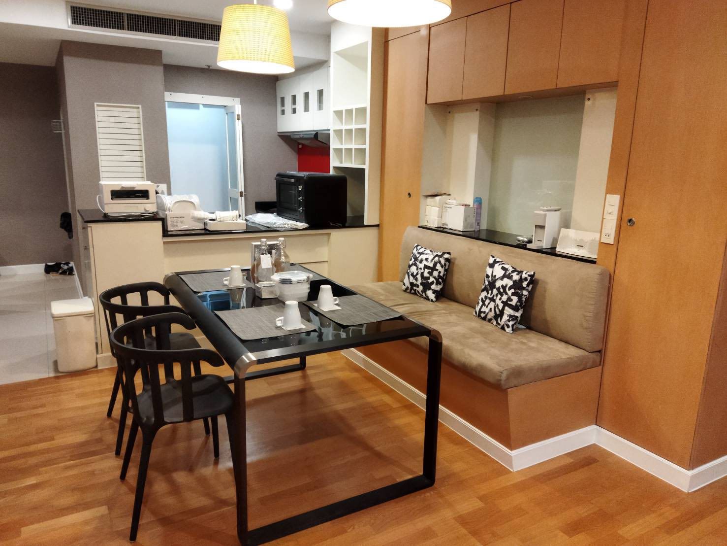 เออร์บาน่า สาทร - Image 5