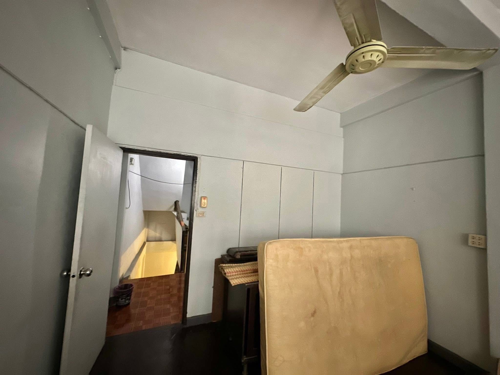 4 卧室 联排别墅 出租 在  - Image 29