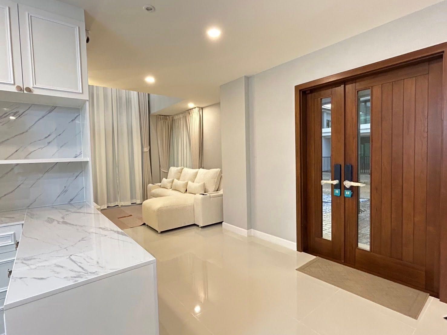 uploads/3efcf3ff-14c0-49cd-a97d-c18a86e0c28f/0fa8b005-1094-4568-9724-4607f1bb8bff