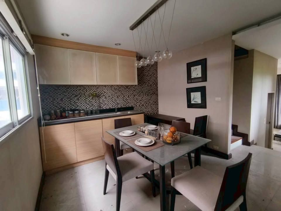 The Balcony Home - Image 4