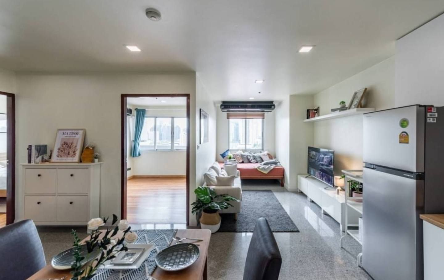 วิทยุ คอมเพล็กซ์ - Image 3