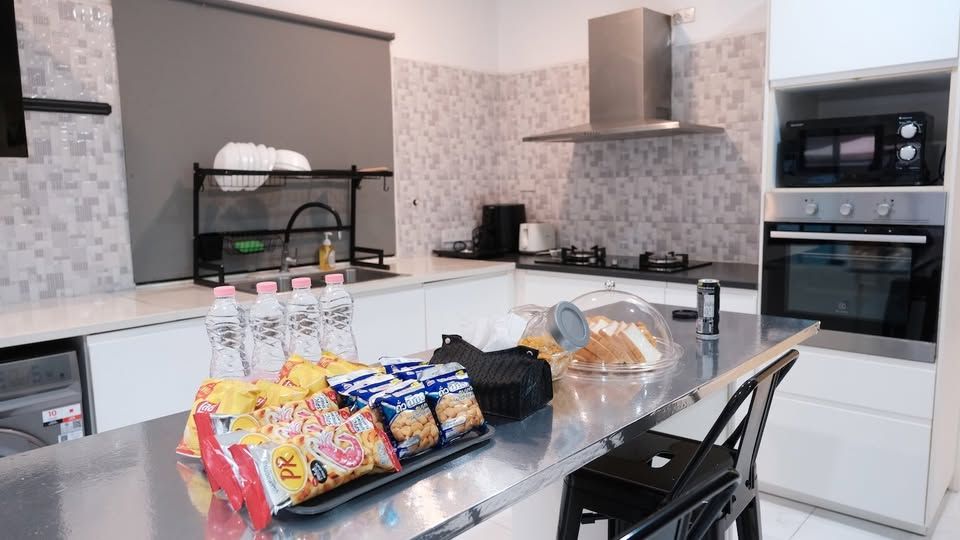 5 Bedroom House For Rent in Bang Na, Bang Na, Bangkok - Image 26