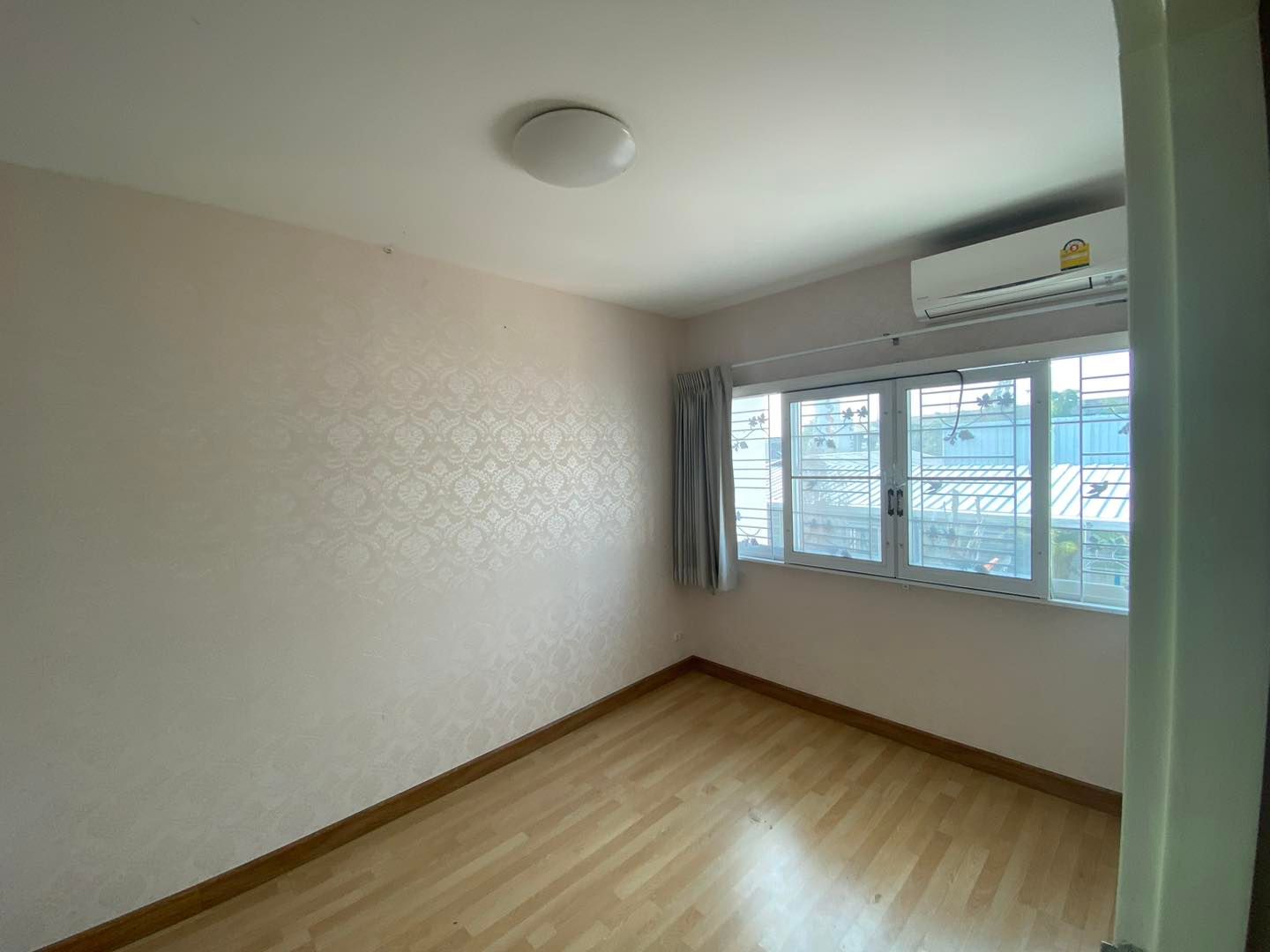 ลุมพินี ทาวน์ เพลส สุขุมวิท 62 - Image 7