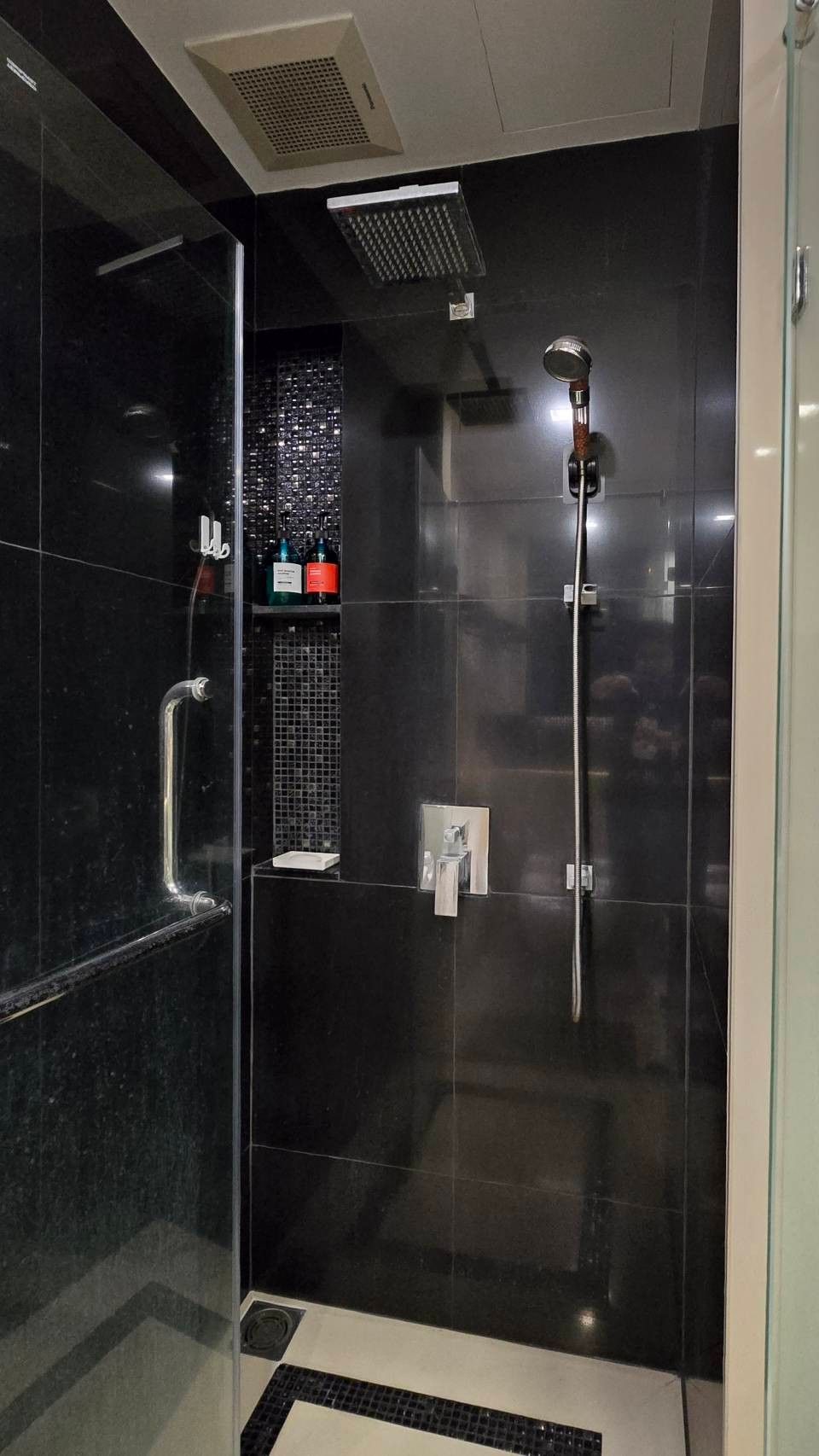 uploads/3efcf3ff-14c0-49cd-a97d-c18a86e0c28f/16932af1-151c-428a-aee2-35c3ea507824