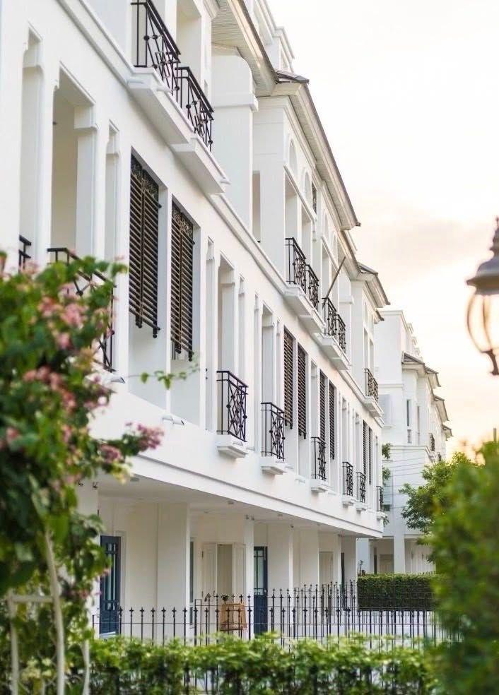 3 卧室 联排别墅 出租 在  - Image 9